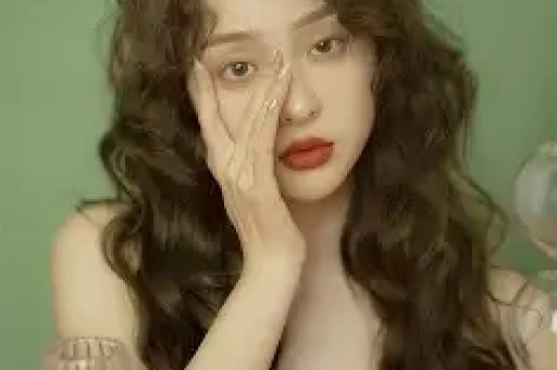 热搜压不住了！顶流男星下场开撕 女明星道歉后黑历史被扒